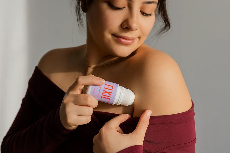 GripFix Body Adhesive Roll-On