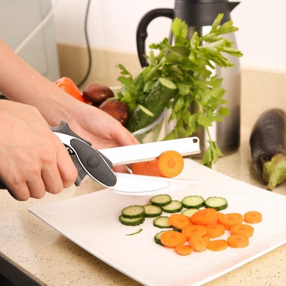 2-in-1 Clever Cutter – Kitchen Knife with Built-In Mini Cutting Board